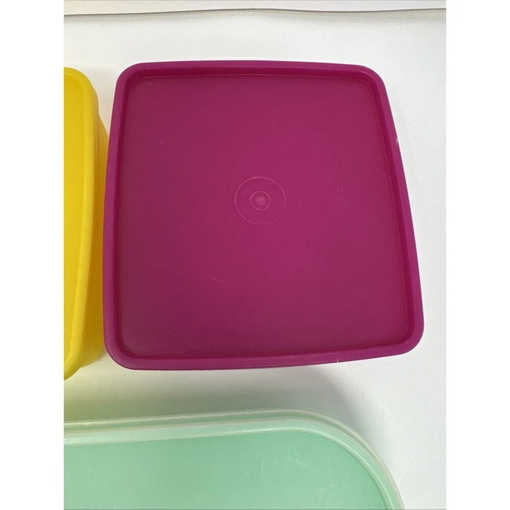7x Vintage Tupperware Snack Set - 2 square away keeper 4 cups orange red yellow